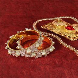 LAVAZZA Set Of 2 Cubic Zirconia Studded & Beaded Bangles-6