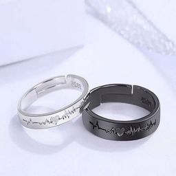 DIVASTRI Set Of 2 Heart-Beat Black Silver Couple Finger Rings-image-4
