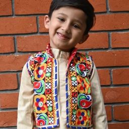 Aglare Cotton Woven Navratri Theme Sleeveless Floral Embroidered Jacket - Red-image-22