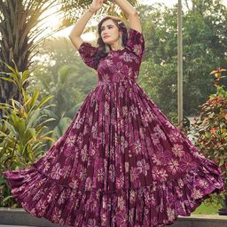 CHANSI Floral Printed Pleated Flared Maxi Dress-image-42