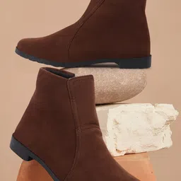 BLINDER Women Round Toe Regular Boots-picture-36
