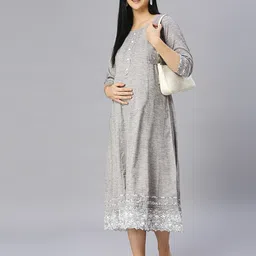 MORDEN MUSE Women Paisley Embellished Kantha Work Lace Frills Bows and Ruffles Maternity Anarkali Kurta-25