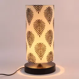 Tucasa TC-17 27.94 cm (11 Inch) Tropical Print Table Lamp with Metal Base-24