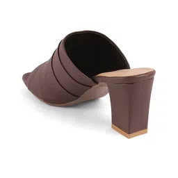 Tresmode Block Sandals with Bows image 2