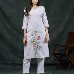 RUNAYA NX Floral Printed Notch-Neck Straight Kurta-image-61