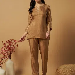 Sangria Printed Notch Neck Tunic & Trousers-image-27