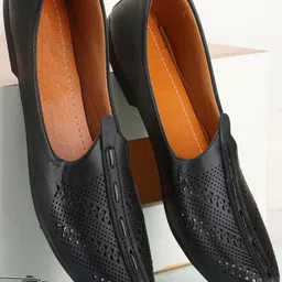 RRJ Men Woven Design Patent Leather Mojaris-image-9