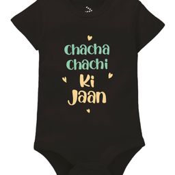 Zeezeezoo Half Sleeves Chacha Chachi & Baby Theme Chacha Chachi ki Jaan Text Printed Baby Onesie - Black-image-65