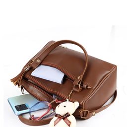 LOREM Structured Handheld Bag image 4