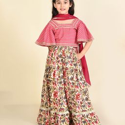 LIL PITAARA Pure Cotton Flutter Half Sleeves Seamless Abstract Designed Choli With Floral Swirl Printed Lehenga & Dupatta - Pink-picture-17
