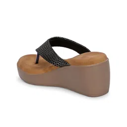 CLOG LONDON Wedge Pumps image 3
