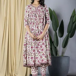KALINI Women Floral Printed Empire Pure Cotton Kurta with Trousers-17