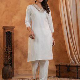 Span Floral Yoke Design V-Neck Thread Work Pure Cotton Straight Kurta With Trouser-14