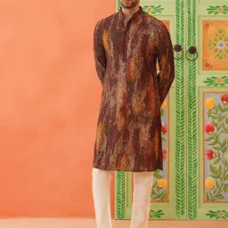 TheEthnic.Co Floral Embroidered Mandarin Collar Sequinned Straight Kurta-picture-10