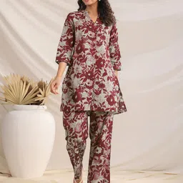 Janasya Women's Maroon Pure Cotton Floral Printed Straight Co-Ord Set-image-67