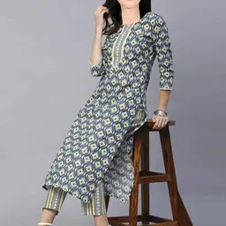 JULEE Girls Ethnic Motifs Printed Regular Kurta with Trousers-image-35