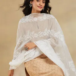 Fabindia Floral Embroidered Cotton Silk Dupatta With Chikankari-picture-31