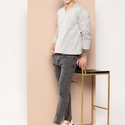 HERE&NOW V-Neck Acrylic Pullover-image-32
