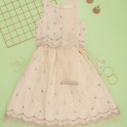 Akkriti by Pantaloons Sleeveless Floral Sequins Embellished Lehenga Choli With Dupatta Set - Off White-image-58