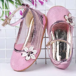 Cute Walk by Babyhug Floral Motif Bellies - Pink-picture-21