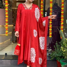 FASHION DREAM Floral Yoke Design Pleated Chinon Silk A-Line Kurta With Trousers & Dupatta-picture-15