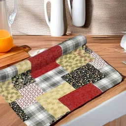 REVEXO Maroon & Black Printed Water-Resistant Shelf Liner-image-60