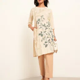 RANGMANCH BY PANTALOONS Floral Printed Round Neck Straight Kurta-picture-19