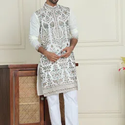 Jompers Floral Embroidered Mandarin Collar Straight Kurta With Pyjamas-45