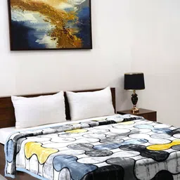 Signature White & Black Mild Winter 450 GSM Double Bed Blanket-image-90