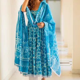DIVASTRI Floral Printed Regular Anarkali Kurta with Trousers & Dupatta-9