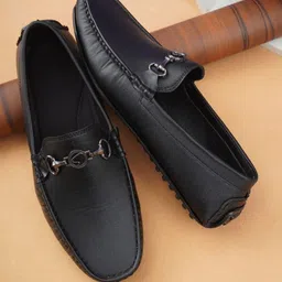 T-Rock Men Textured Loafers-picture-25