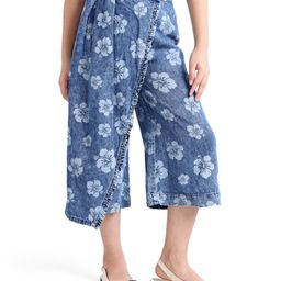 Arias Cotton One Side Overlap With Flared Hem Three Fourth Length Culottes Pant Mid Wash Floral Print - Blue-image-76