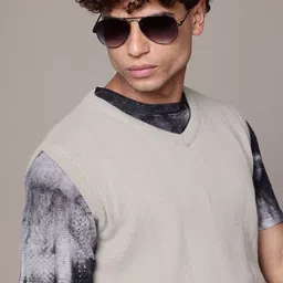 The Roadster Lifestyle Co. Self-Striped Knitted Sweater Vest-image-65
