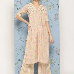 Fourleaf Women Floral Printed Regular Pure Cotton Kurta with Trousers-58