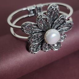 Piu Jewels Silver-Plated Stainless Steel Crystals Studded Cuff Bracelet-image-36