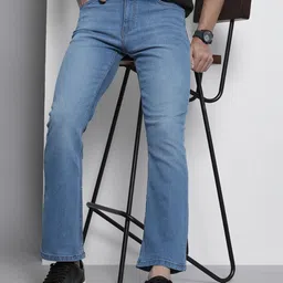 The Indian Garage Co Men Blue Bootcut Light Fade Stretchable Jeans-picture-23