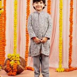 Vastramay Full Sleeves Floral Embroidered Kurta Pyjama Set - Lavender-image-12