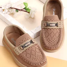 Cute Walk by Babyhug Slip On Solid Loafers - Beige-picture-25