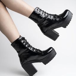 Shoetopia Solid Lace Ups Boots - Black-image-77