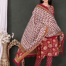 SKYTICK Floral Printed Straight Pure Cotton Kurta With Trousers & Dupatta-picture-26