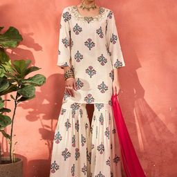 Shae by SASSAFRAS Women Floral Printed Kurta with Palazzo & Dupatta-picture-11