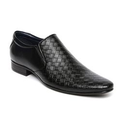 Bata Men Black Pointy-Toed Leather Slip-Ons-image-57