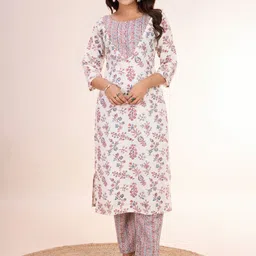 Women Basket Women Printed Regular Kurta with Trousers-picture-47