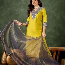 VredeVogel Geometric Yoke Design Mirror Work Kurta With Trousers & Dupatta-10