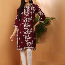 MALLORY WINSTON Women Chikankari Embroidered Kurta-picture-13