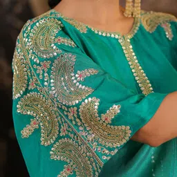 SCAKHI Printed Kaftan With Palazzo Co-Ords image 4