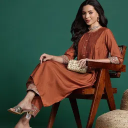 Sangria Pleated Sequinned Kurta with Trousers-picture-10