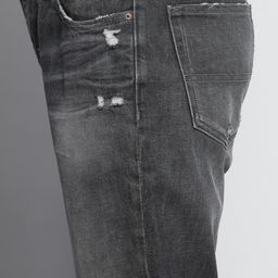 Tommy Hilfiger Men Black Slim Fit Mildly Distressed Light Fade Acid Wash Jeans-image-30