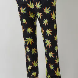 Bewakoof Men All Over Printed Pure Cotton Lounge Pant-image-75