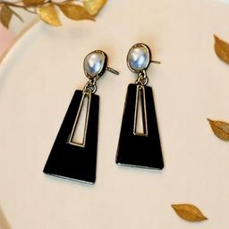 M55 Teardrop Shaped Drop Earrings-58